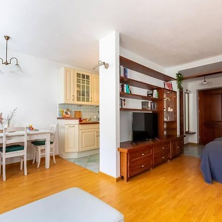 Apartament Cozy, Bright, Comfy Studio Next To The Old Town. Warszawa Zewnętrze zdjęcie