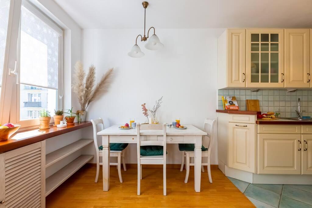 Apartament Cozy, Bright, Comfy Studio Next To The Old Town. Warszawa Zewnętrze zdjęcie