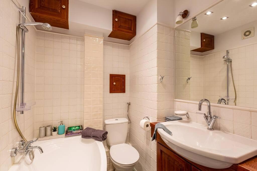 Apartament Cozy, Bright, Comfy Studio Next To The Old Town. Warszawa Zewnętrze zdjęcie